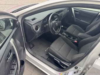 Toyota Auris 1,6 VVTi, 74tis.km, serviska, 2x kola - 7