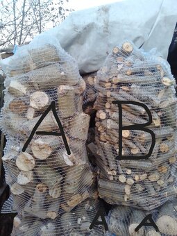 palivové dřevo špalíky pytlované od 80,-Kč za pytel - 7