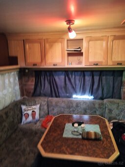 Karavan s pevným stáním - 7