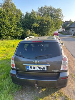 Toyota Corolla Verso - 7