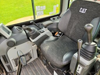 Prodám minibagr CAT 304E2 CR powertilt - 7