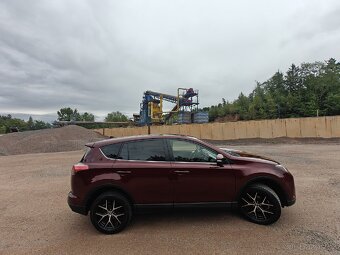 Toyota Rav4 - 2.0l benzín (AWD) - Manuál - 7