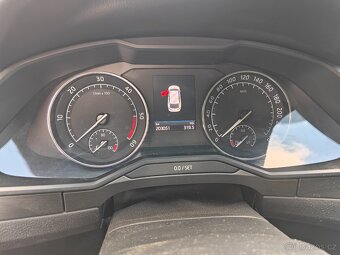 Škoda Superb 2.0 TDI Style Manuál 2017 tažné - 7