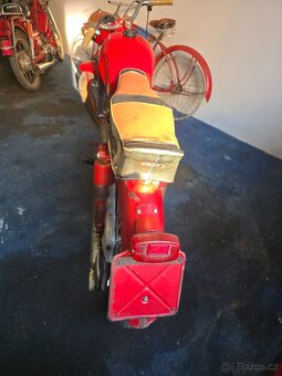 Prodám Benelli Pesaro 125 ccm - 7