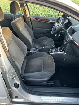 Prodám opel Astra H 1.6 16v 77kw R.V.2005… - 7