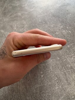 Apple iPhone 7 32GB gold - 7