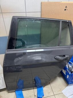 Kompletní levé zadní dveře VW Golf Variant 2018 - 7