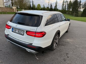 MERCEDES-BENZ E 220d ALL TERRAIN 4matic 08/2018 E220d - 7