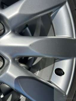 AUDI A4 B8 Alu disky 8Jx17 včetně pneu 245/45x17 - 7