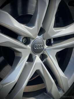 AUDI A6 30TFSi FACELIFT VELMI HEZKÉ - 7