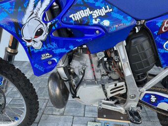 YAMAHA YZ250 - 7