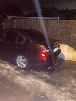 BMW E90 325i, 2005, manuál se short-shiftem, 220 000 km - 7