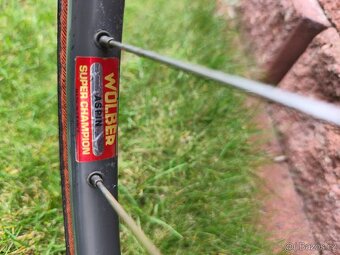 Zapletená kola náboje Shimano ráfky Wolber Aspin - 7