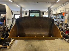 Komatsu WA 70 Kloubovy nakladac - 7