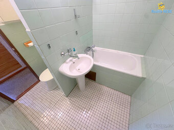 Pronájem bytu 2+kk 45m balkon Praha 3 Nad Ohradou - 7