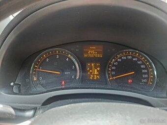 Toyota Avensis 2.2 110kW T27 NOVÁ STK - 7