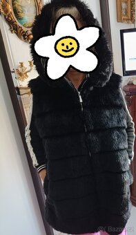Dámská nová kožešinová vesta s kapucí, Guess - originál. - 7