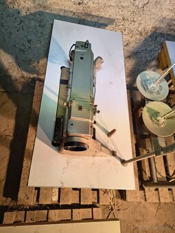 Průmyslový šicí stroj Singer 791D100A - 7