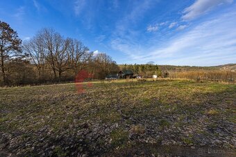 Prodej stavebního pozemku 2 748 m2 , v Libži, okr. Benešov - 7