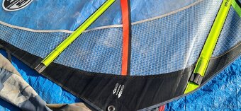 NorthSail plachta 5.8 windsurf lehké poškození - 7