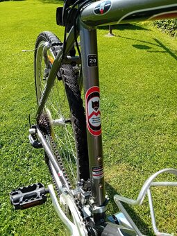 Trekové kolo Madison - 7