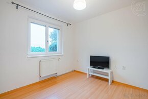 Pronájem bytu 2+kk, 42 m2 s parkovacím stáním - 7