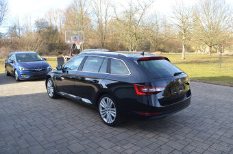 PRODÁM ŠKODA SUPERB COMBI 2.0TDI 150PS MAXIMÁLNÍ VÝBAVA 2015 - 7