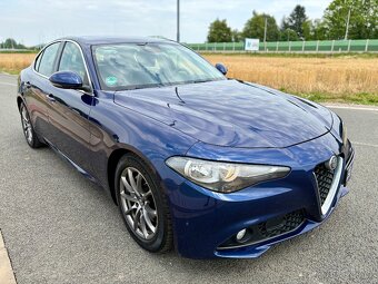 ALFA ROMEO GIULIA 2.2 JTDM //2018 132KW MANUAL SERVISKA - 7