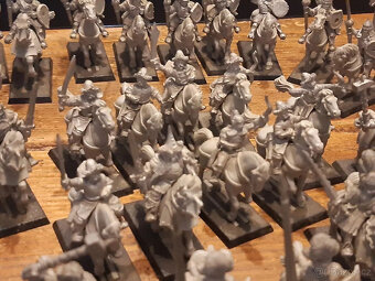 Obří citadela GW Warhammer Fantasy Empire, Bretonnie a Imper - 7