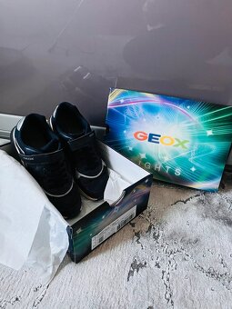 Geox sneakers svítící dívčí vel.37 - 7
