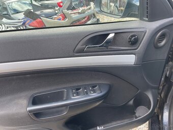 Škoda Octavia 2 1,8tsi lehce pp část - 7