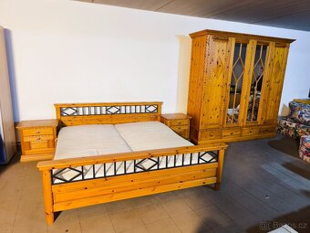 Dřevěná ložnice - 7