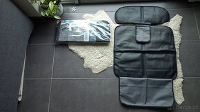 ochranna podlozka pod detskou autosedacku 87x47cm - 7
