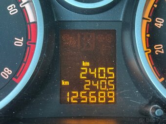 Opel Corsa 1.3 najeto jen 125.000km - 7