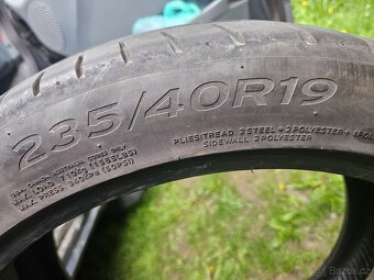 235/40/19 Hankook letní - 7
