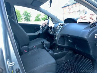 Toyota Yaris 1.3i 74 kw 11/2009 143 tkm koupeno v ČR - 7