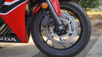 Honda CBR 650F – 35 kW, možno řídit s A2, perfektní stav - 7
