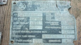 MOTO VĚCI JAWA PAŘEZ + AUTOMOBILOVÉ ŠTÍTKY ŠKODA ATD - 7