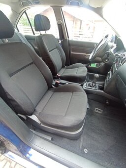 Volkswagen Bora 1.6 77 kW - 7