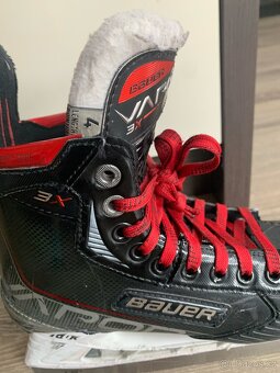 Hokejové brusle Bauer 3x, 4.0 , fit 1, eur 37.5 - 7
