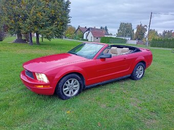 Ford Mustang Cabrio - 7