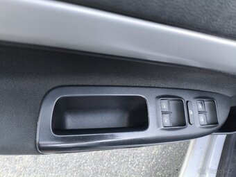 Škoda Octavia 2 kombi 1.6 TDI 77kW TOP stav - 7