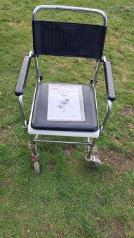 Postel pro seniory plně elektrická, skládací, polohovací - 7