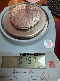 Stříbrná pudřenka 835/1000 Ag, 9cm, 100g - jako nová - 7