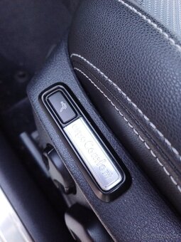VW Passat R-line 2.0 BiTDI 176kW DSG 4 MOTION DCC WEBASTO - 7