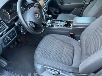 VW Touareg 3,0 TDI 176kW 6/2011 pružiny, tažné na 3,5t - 7