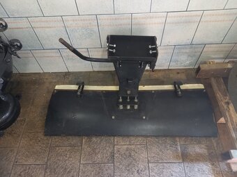 Zahradní traktůrek - 7