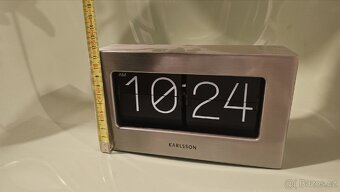 Překlápěcí hodiny Karlsson Boxed Flip
 - 7