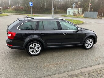 Octavia Scout 2.0tdi DSG servisní historie tažné TOP stav - 7