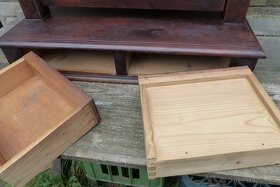 Staré toaletní zrcadlo s vyřezávanými prvky, šuplíky - 7